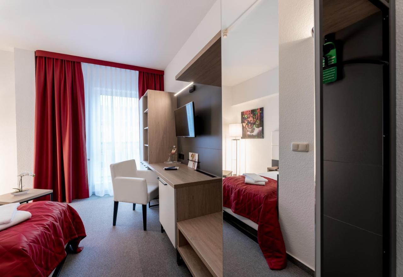 Hotel Stadtfeld Magdeburg Exterior foto